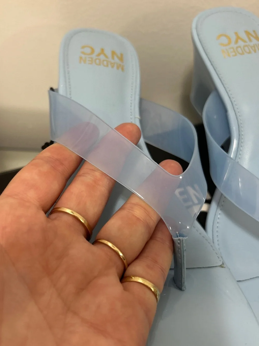 Madden NYC Womens 7 Blue Lucite Thong Wedge Sandals Clear Strap NWT